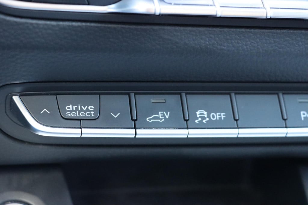 Audi Q5 50 tfsi e quattro s-tronic s edition