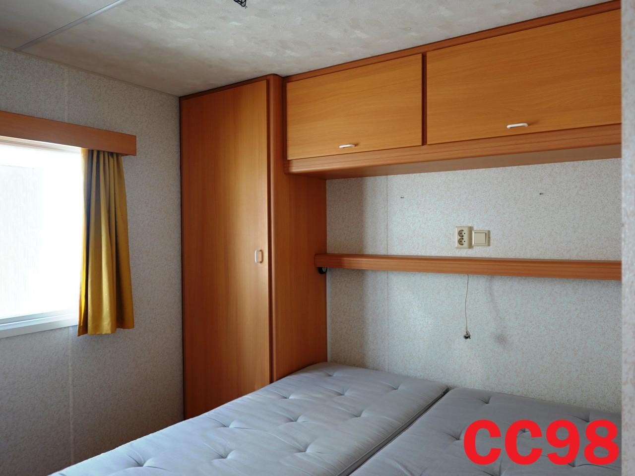 Keurig chalet met 2 slaapkamers, extra stahoogte en dubbel glas te koop