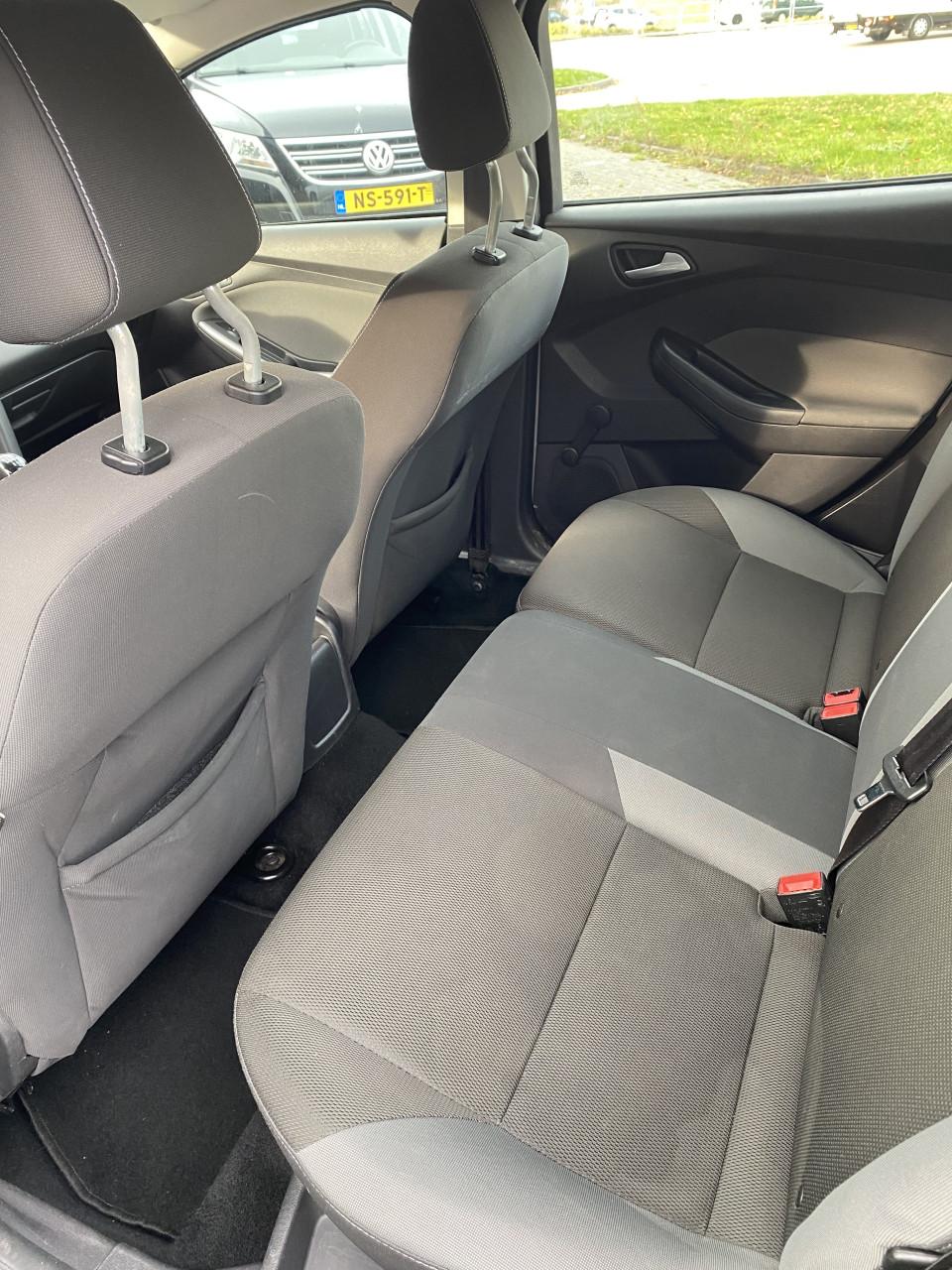 Ford Focus 1.6 Tdci 77KW Wagon 2012 Grijs | NAP