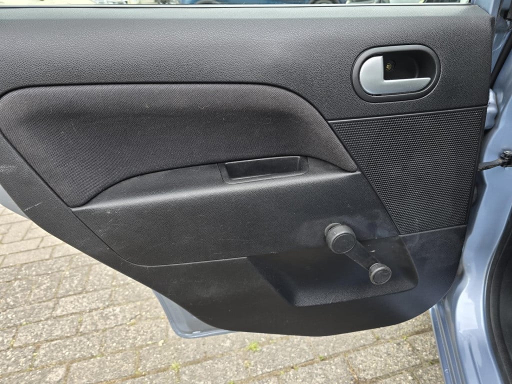 Ford Fiesta 1.6-16v futura 38.000km! 1e eigenaar!