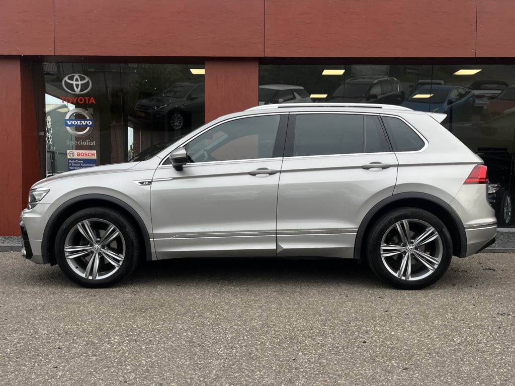 Volkswagen Tiguan 1.4 tsi act r-line | trekhaak | 19'' | virtual cockpit