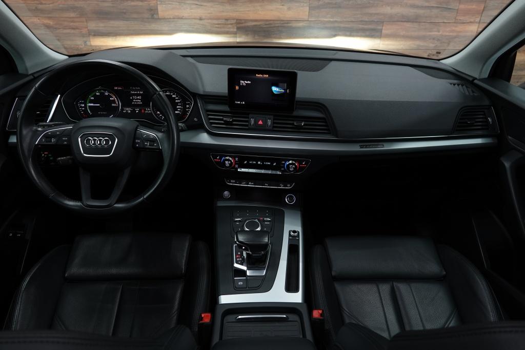Audi Q5 2.0 quattro hybride | pano | luchtvering | led |
