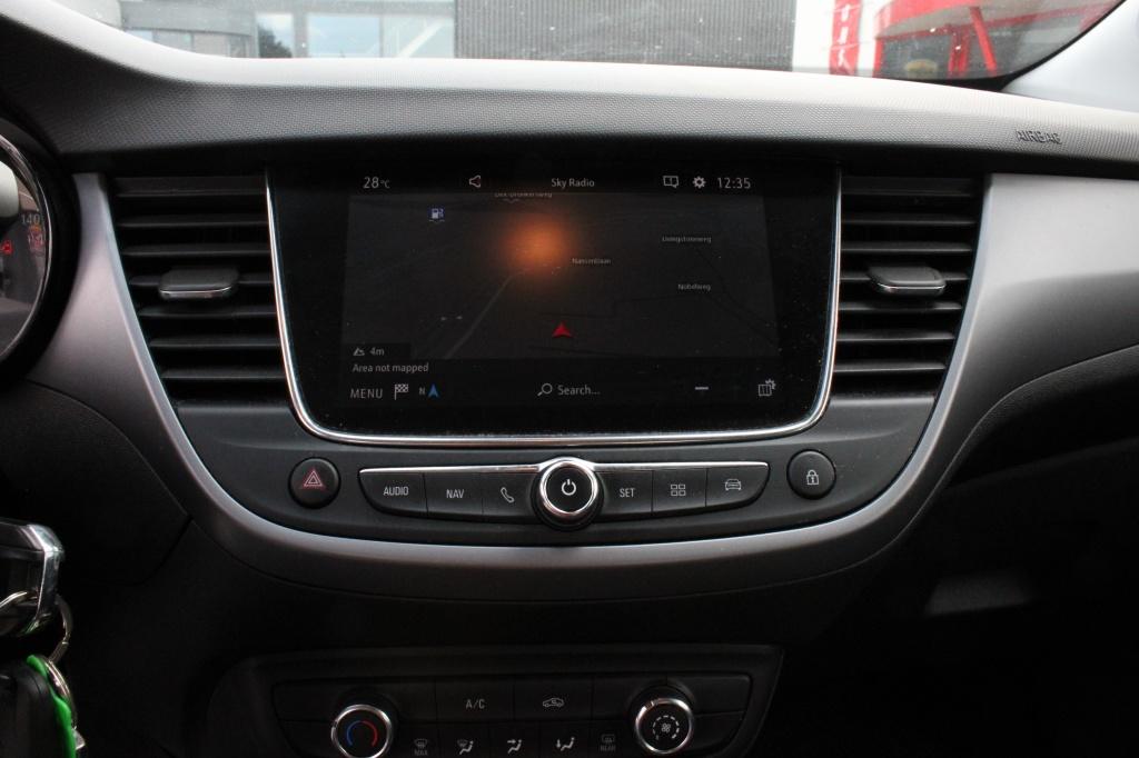 Opel Crossland X deuk in rechter voors 1.2 edition
