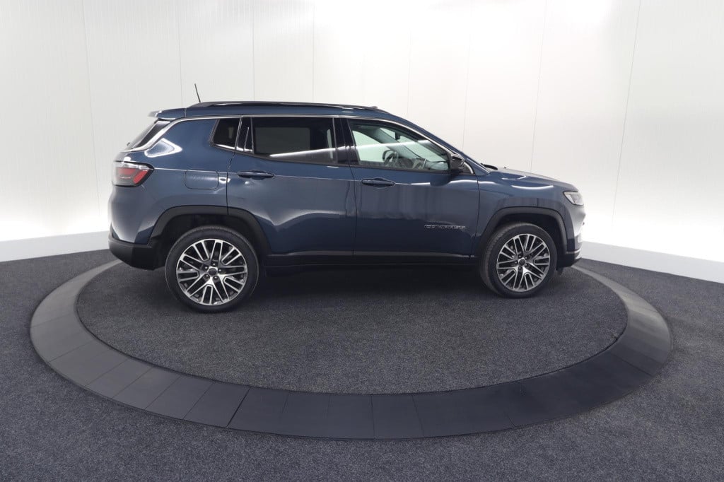 Jeep Compass 4xe 190 plug-in hybrid electric limited | elektrisch panoramad
