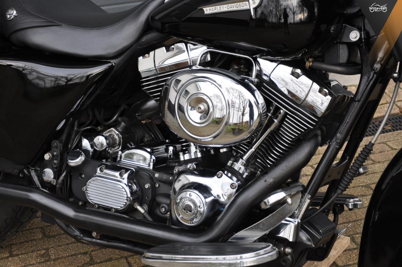 Harley Davidson Road King Stretched koffers, groot voorwiel