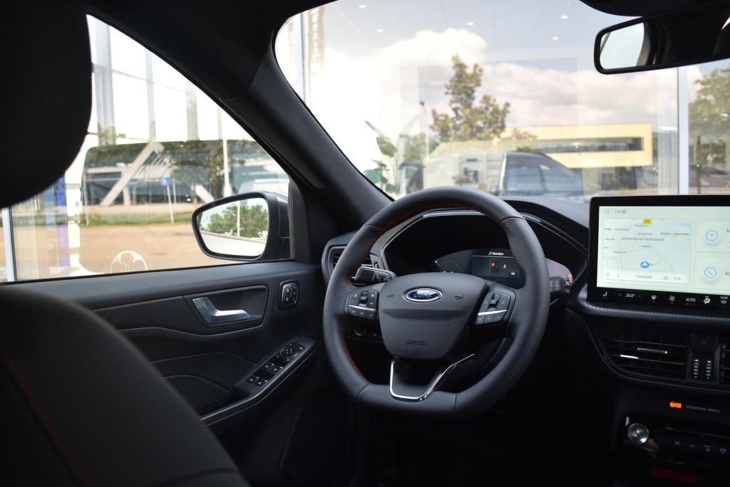 Ford Kuga 2.5 phev st-line x | climate control | adaptieve cruise control |