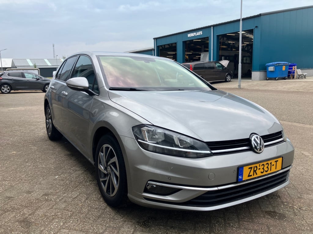 Volkswagen Golf 1.6 tdi comfortline navi 85 kw