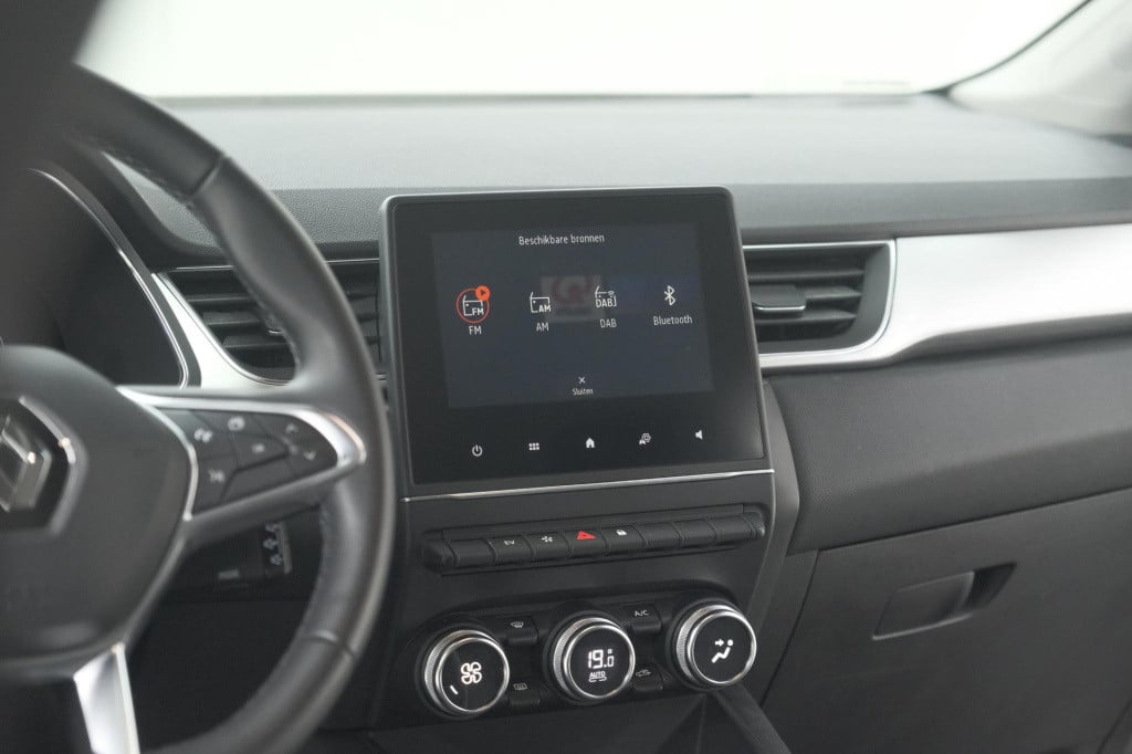 Renault Captur 1.6 e-tech plug-in hybrid 160 intens | parkeersensoren | app