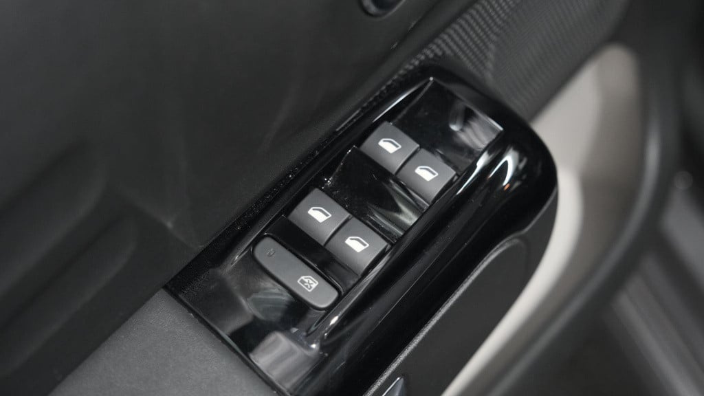 Citroen C3 puretech 82 feel edition | apple carplay | parkeersensoren | nav