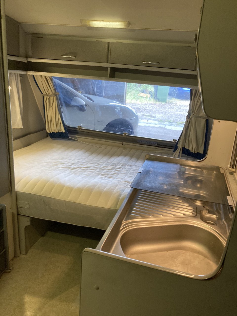 Caravans Beyerland Sprinter en Sterckeman Fjord met voortent en sani!!