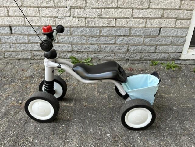 Puky Wutsch loopfiets met mandje lichtgrijs/lichtblauw