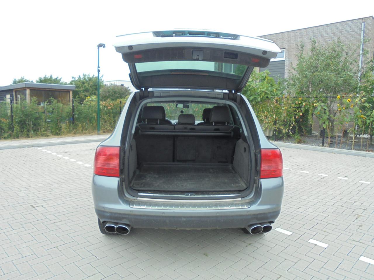Cayenne 4.5 S ZO MEENEEM AUTO !! goede auto € 3250