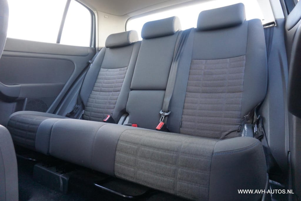 Volkswagen Golf Plus 1.6 fsi optive 3