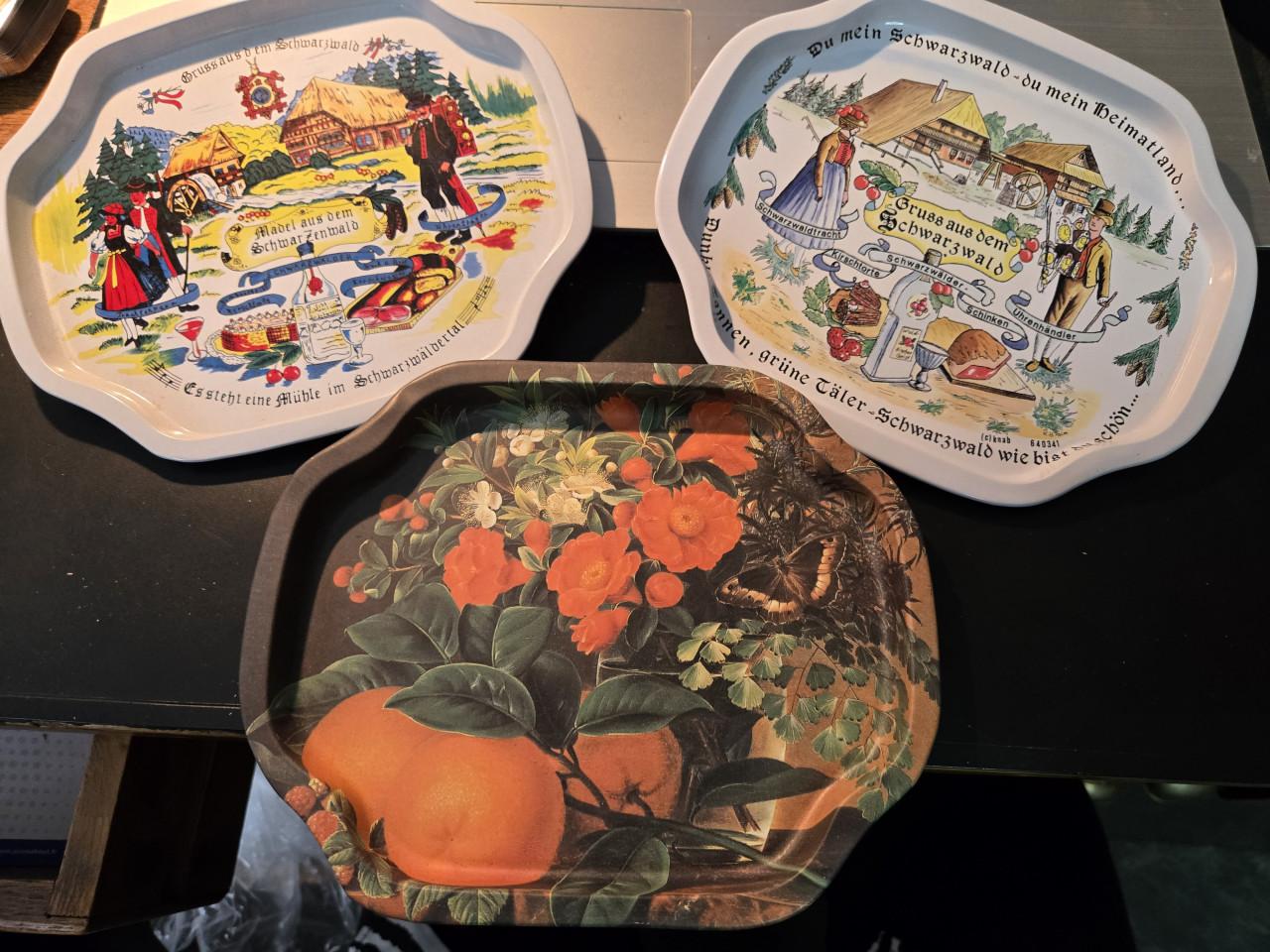 Set van 3 vintage metalen dienbladen, 19.5 x 16 cm