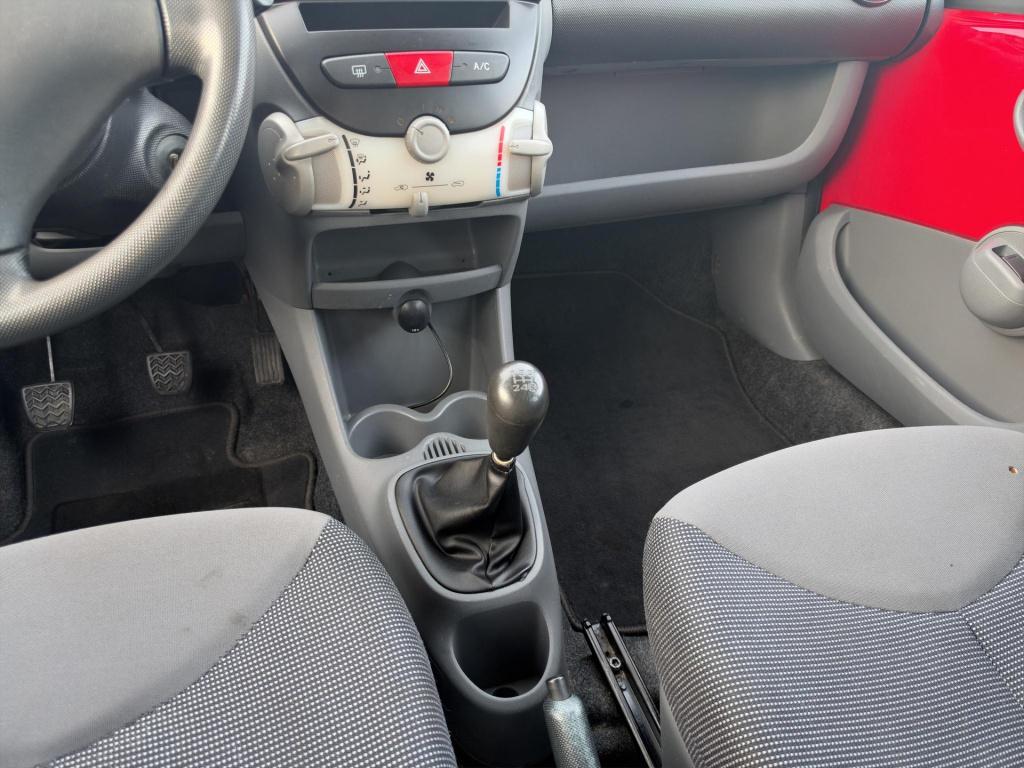 Peugeot 107 1.0-12v xr airco carplay 5 deurs