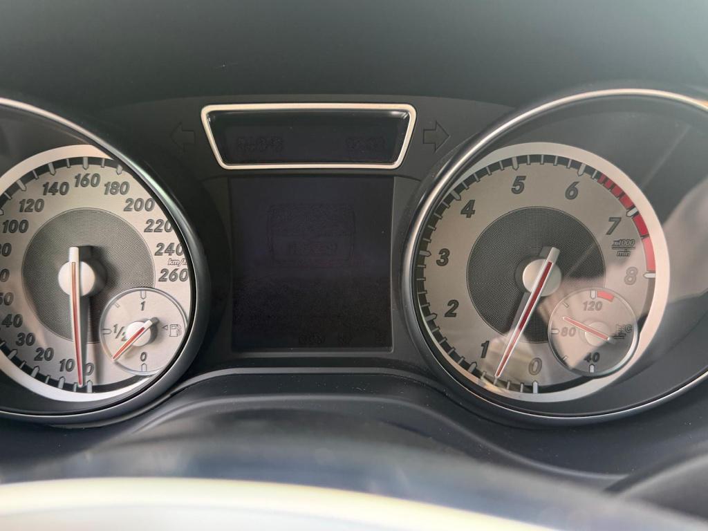 Mercedes-Benz Gla-klasse 200 ambition amg line l stoelverwarming l intellig
