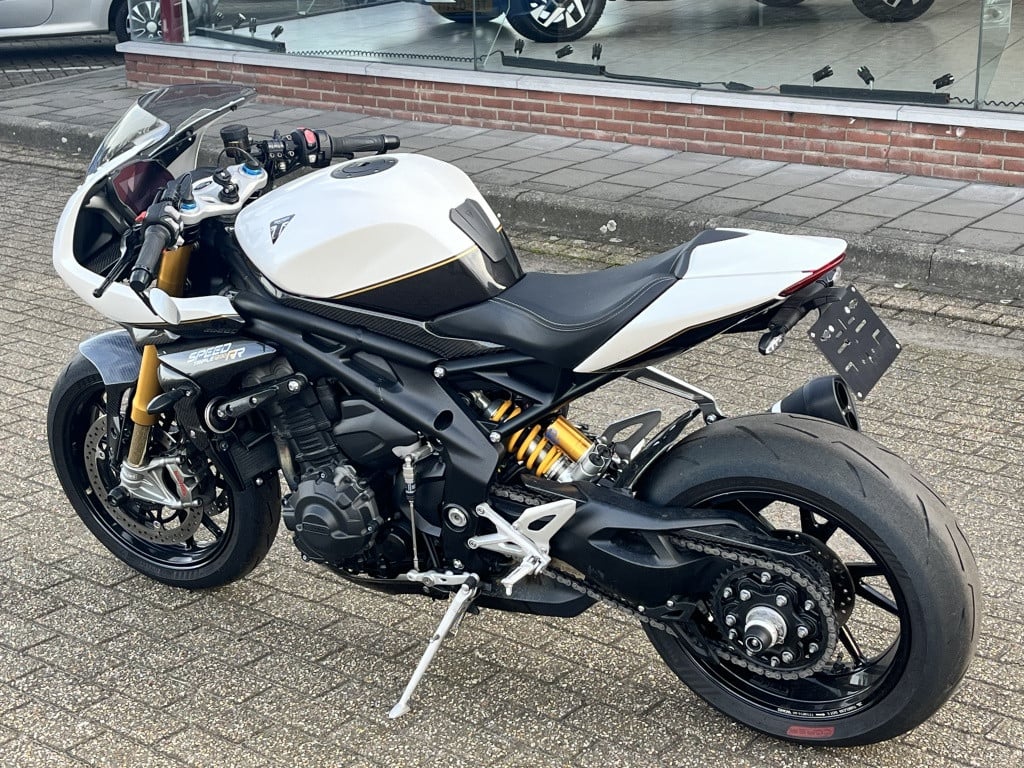 Triumph Speed Triple 1200 rr