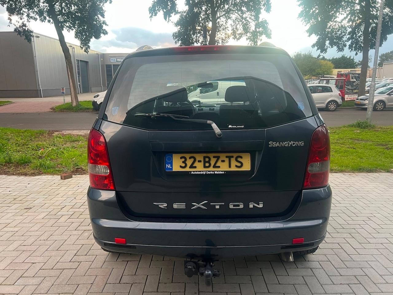 SsangYong Rexton - RX 270 Xdi High Roof 4x4