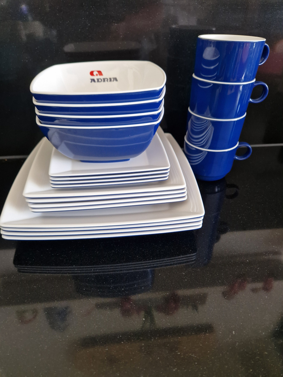 Adria servies, blauw/wit