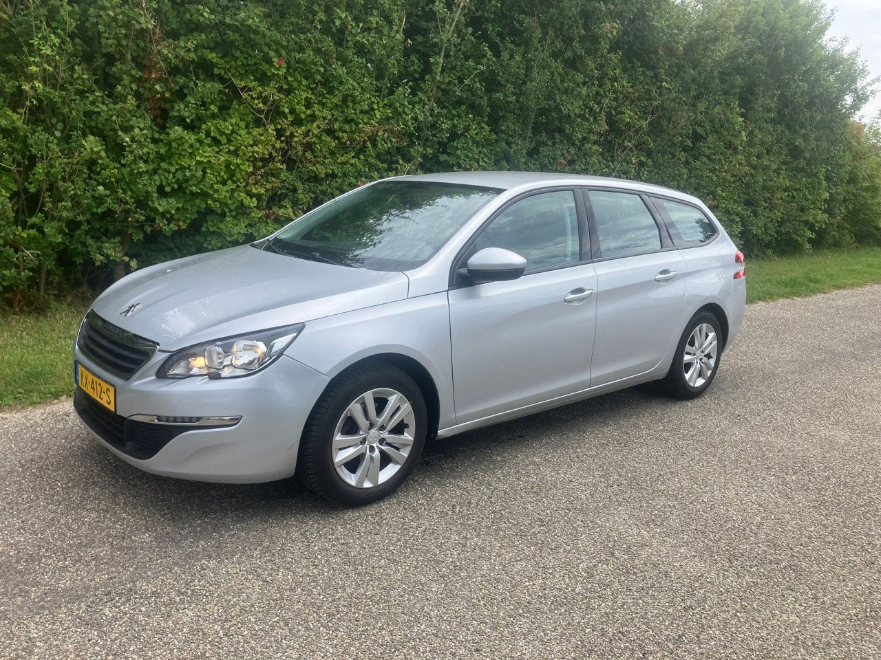 Peugeot 308  1.2