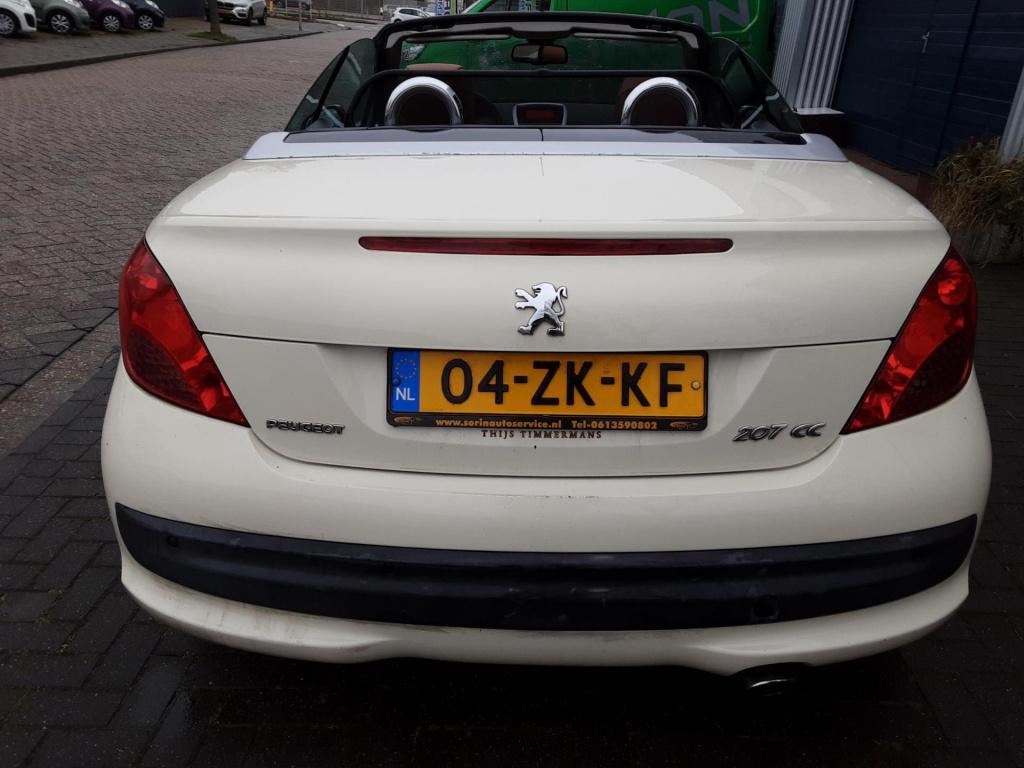 Peugeot 207 cc 1.6-16v t sport