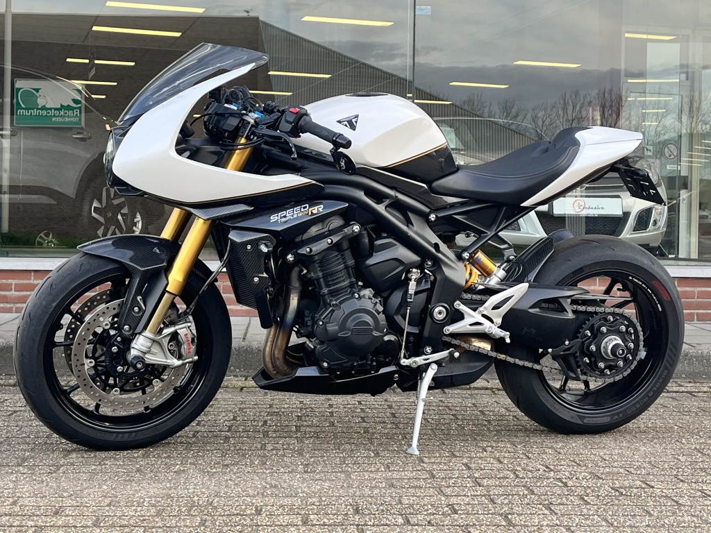 Triumph Speed Triple 1200 rr