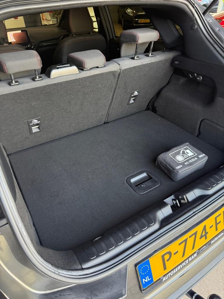 Ford Puma 1.0 ecoboost hybrid st-line x