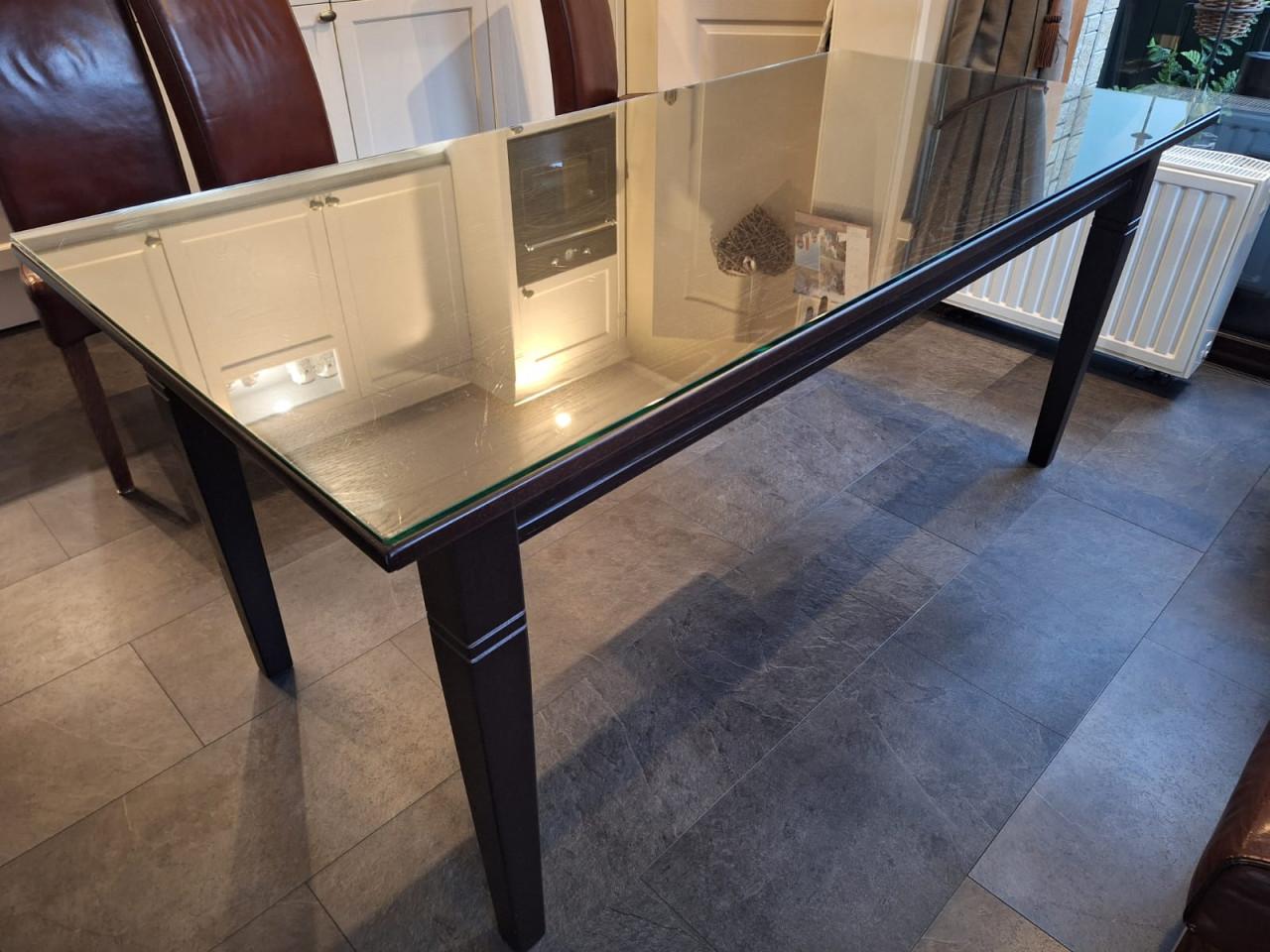 Salon- en eetkamertafel