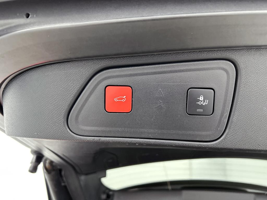 Peugeot 3008 plug-in hybrid 225pk automaat blue lease allure | adaptive cru