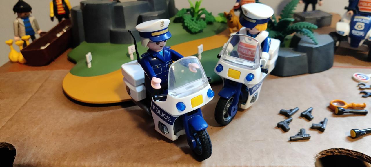 Playmobil Politie doet sporenonderzoek