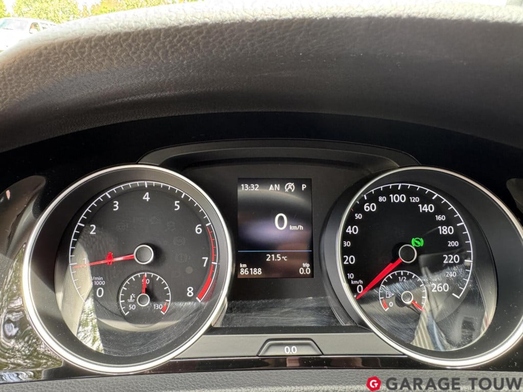 Volkswagen Golf 1.5 tsi highline business r dsg 150pk