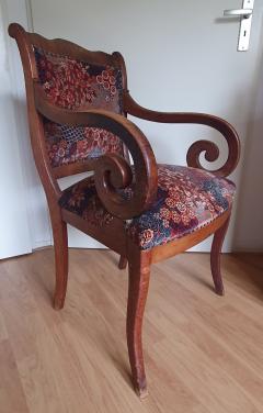 Antieke houten fauteuil