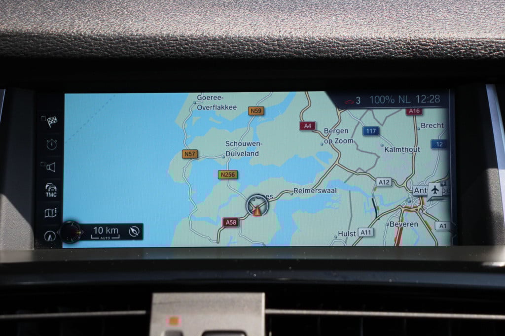 BMW X3 sdrive20i centennial high executive | m pakket | pano | leder | head