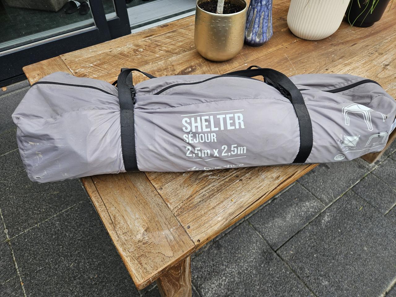 Quechua shelter tent