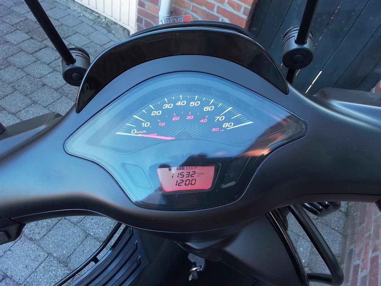 Vespa Sprint Notte zwart special edition 2020