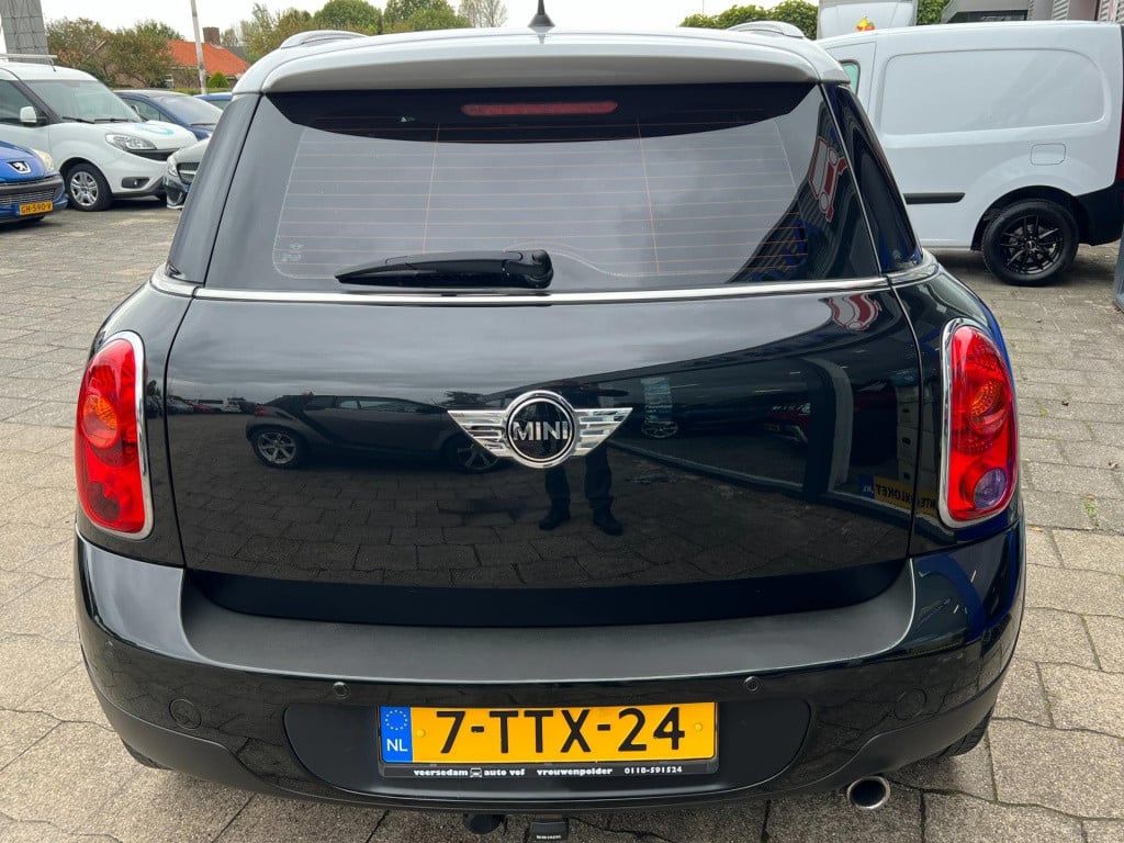 Mini Countryman mini 1.6 cooper pepper colour line black div. extra's