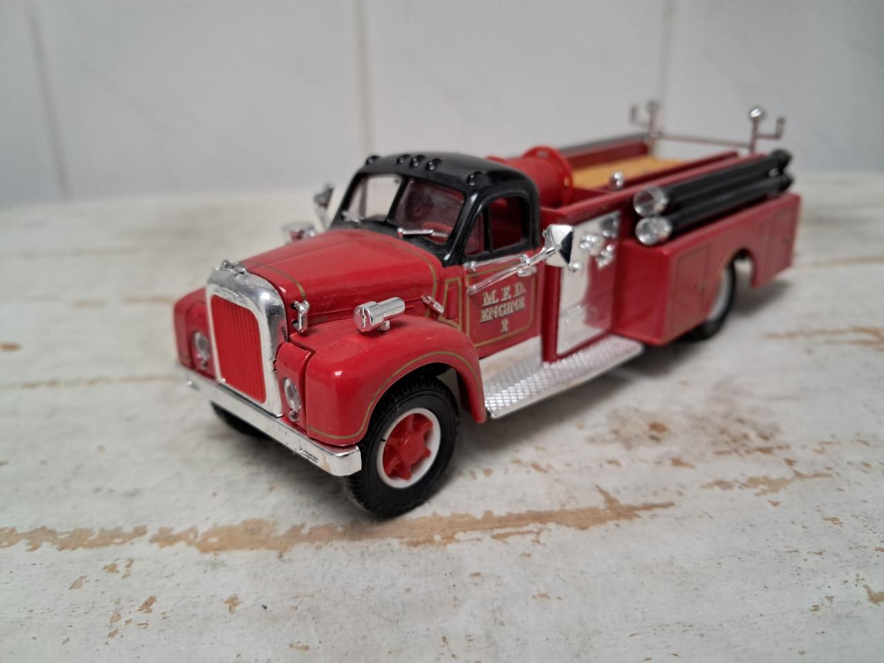 Mack Brandweer Corgi 1 : 50