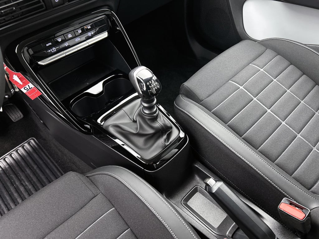 Citroen C3 turbo 100pk max | rijklaar | achteruitrijcamera | comfort seats 
