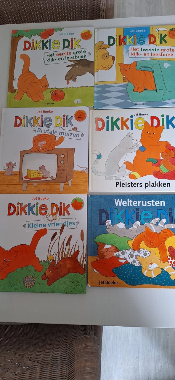Dikkie dik boekjes