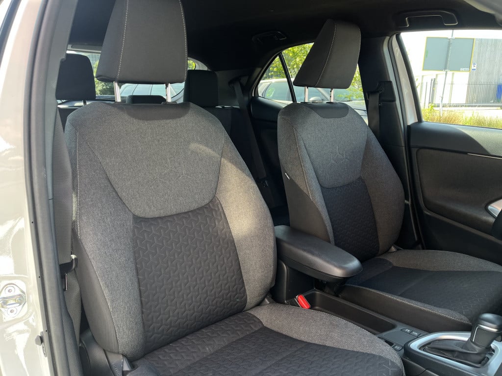 Toyota Yaris Cross 1.5 hybrid dynamic | camera | acc | carplay | keyless