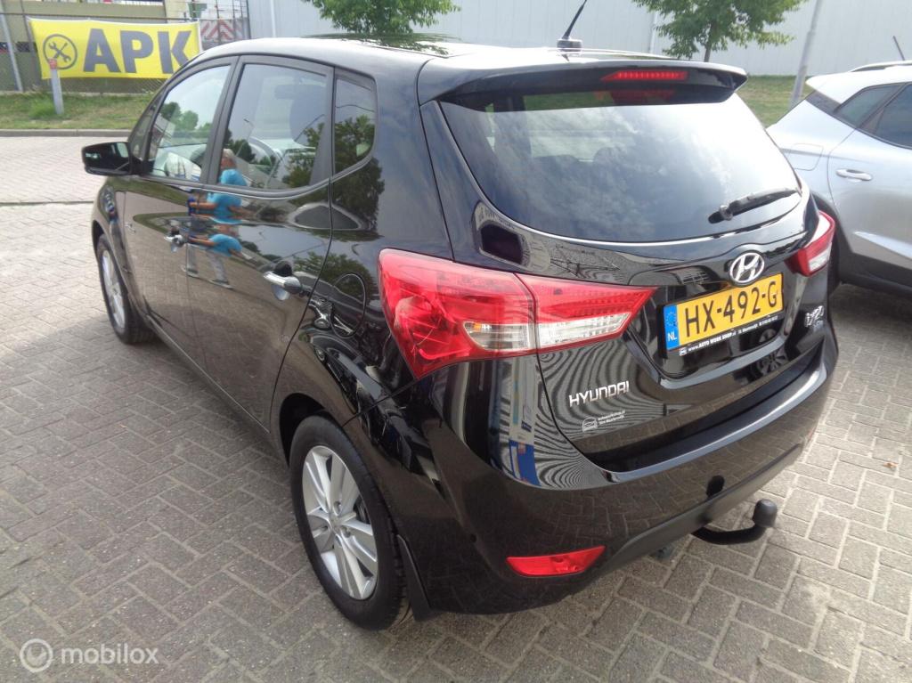 Hyundai Ix20 1.4i i-drive/airco/lm velgen/pdc/camera/trekhaak/hoge zit/nap