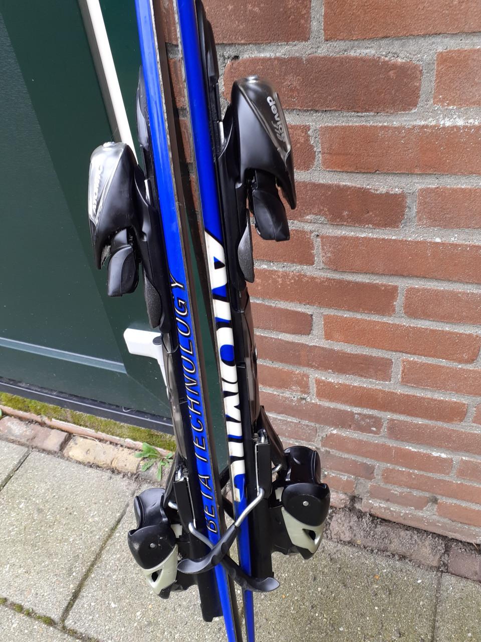 Carve Ski s lang 138 cm.