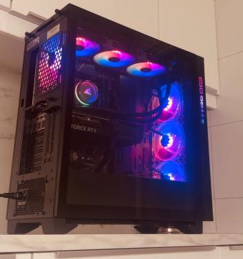 High-End Gaming PC | i7 14700KF • RTX 4070 • 32GB DDR5 • 2TB SSD