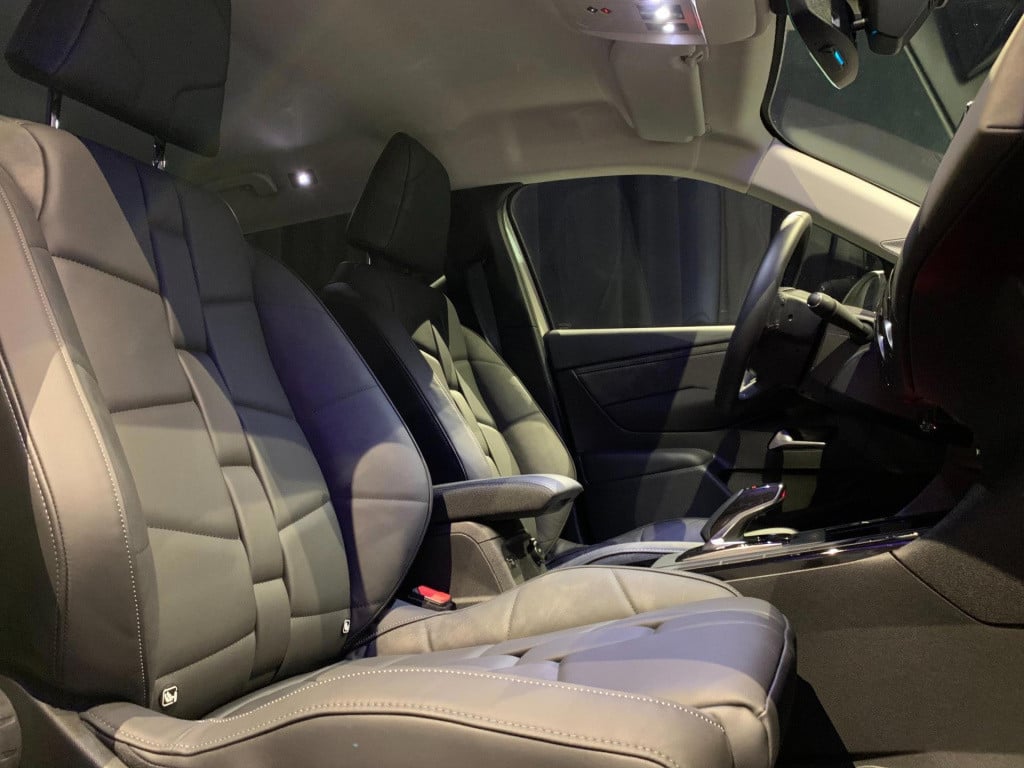 Ds Ds 3 crossback e-tense so chic 50 kwh *leder*appconnect*head-up*camera* 