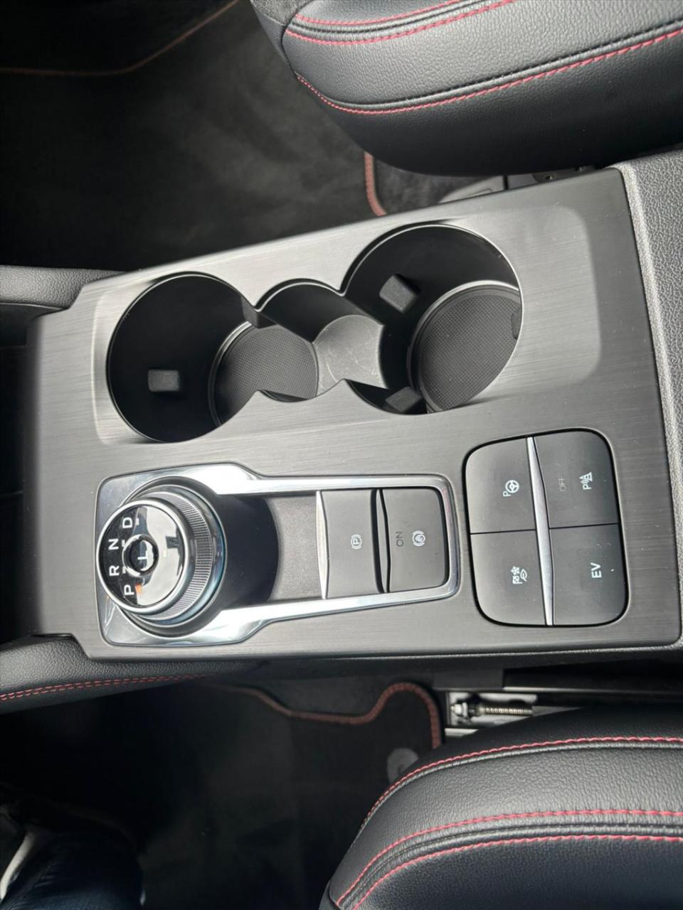 Ford Kuga 2.5 phev e-cvt 225pk st-line x, elektrische trekhaak, winterpakke