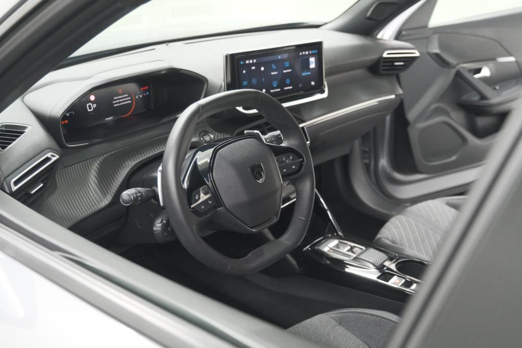 Peugeot 2008 puretech 130 eat8 allure | 360 camera | adaptieve cruise contr