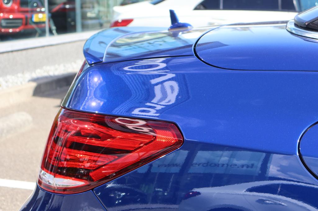 Mercedes-Benz E-Klasse cabrio 200 ambition sport edition l amg line l smart