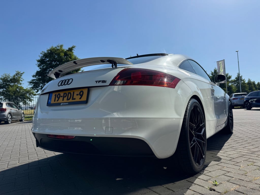 Audi TT 1.8 tfsi * leder * xenon / led * nap
