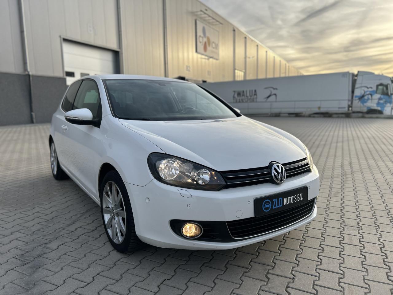 Volkswagen Golf 1.4 TSI Highline|CARPLAY/STOELV.|TREKH.
