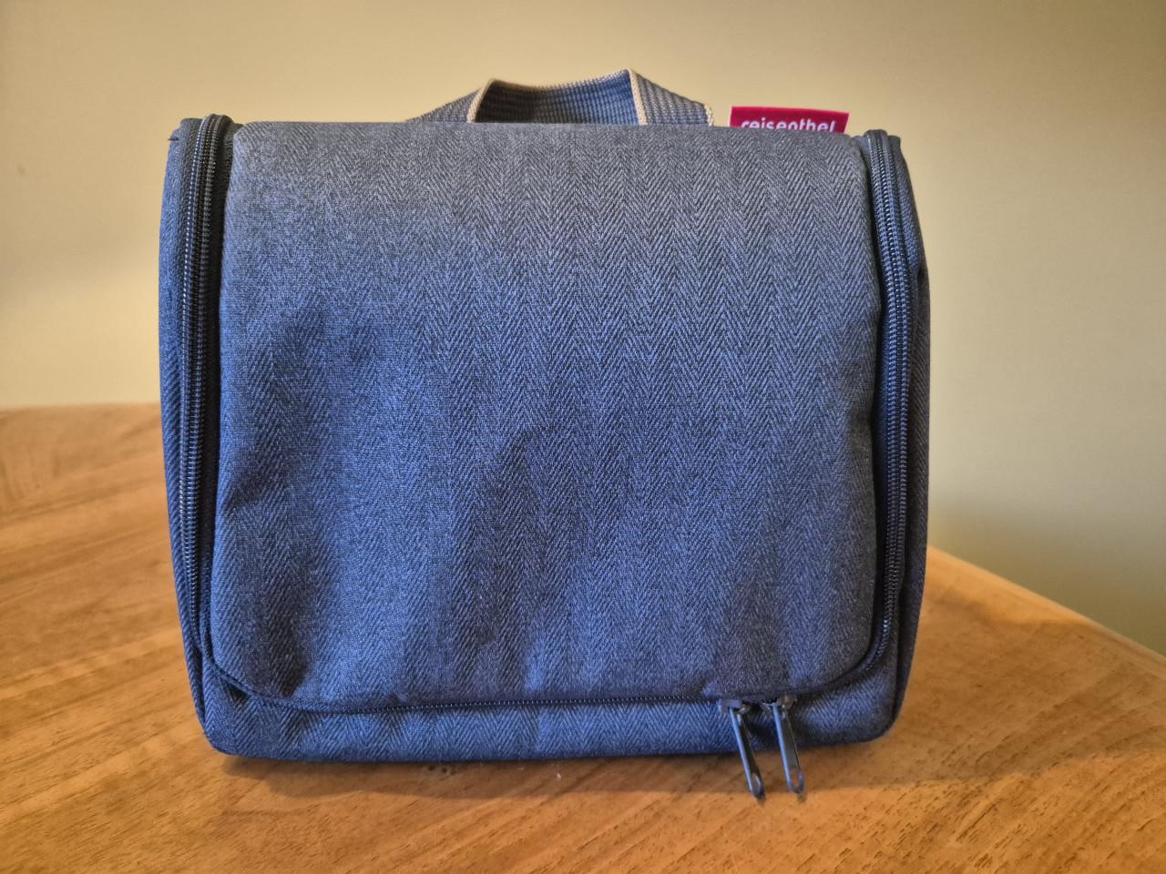 Handige compacte toilettas